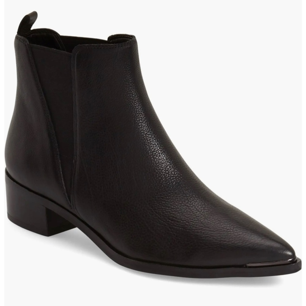 Marc Fisher Women’s Yale Chelsea Boot. 7.5